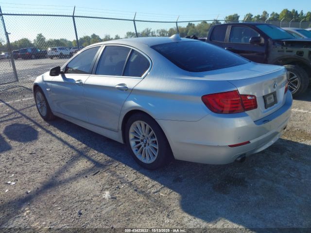 2013 BMW 535I WBAFR7C59DC822829 Photo 2