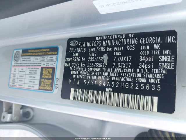 5XYPG4A52HG225635 KIA Sorento 3.3l Lx