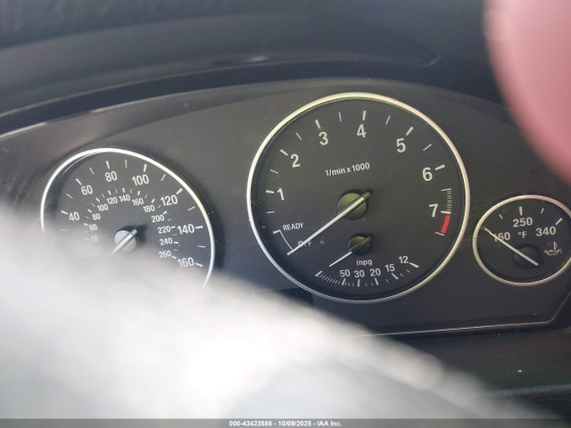 43423588 :رقم المزاد ، WBA3C1C55FP851158 vin ، 2015 Bmw 328i مزاد بيع