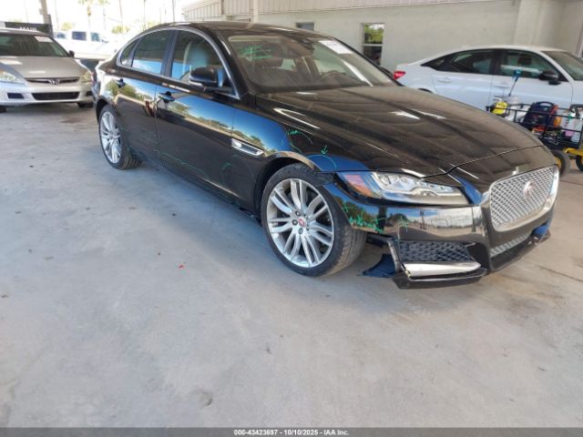 2016 JAGUAR XF SAJBE4BV1GCY10645 Photo 5