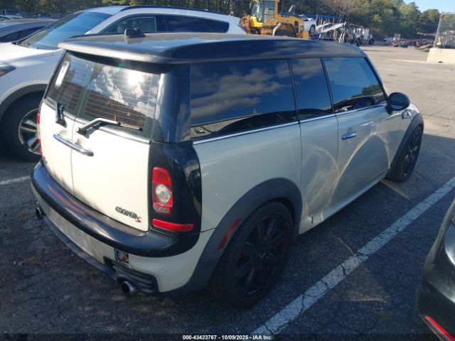 2010 MINI COOPER S CLUBMAN WMWMM3C52ATP76609 Photo 3