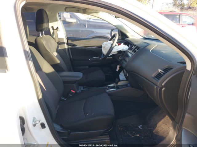 2018 MITSUBISHI OUTLANDER SPORT JA4AP3AU1JZ015004 Photo 4