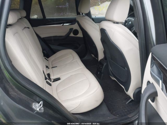 2017 BMW X1 WBXHT3C35H5F84692 Photo 7