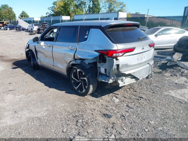 2022 MITSUBISHI OUTLANDER JA4J4UA88NZ053983 Photo 2