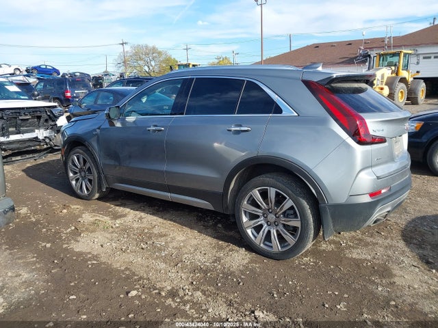 2023 CADILLAC XT4 1GYFZDR49PF110222 Photo 2
