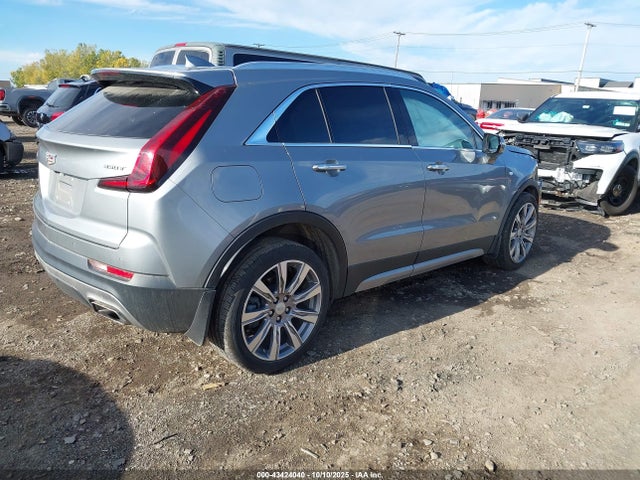 2023 CADILLAC XT4 1GYFZDR49PF110222 Photo 3