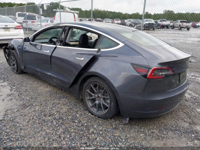2019 TESLA MODEL 3 5YJ3E1EA0KF424854 Photo 2