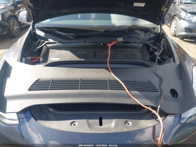 2024 TESLA MODEL Y 7SAYGDEE2RF157220 Photo 9