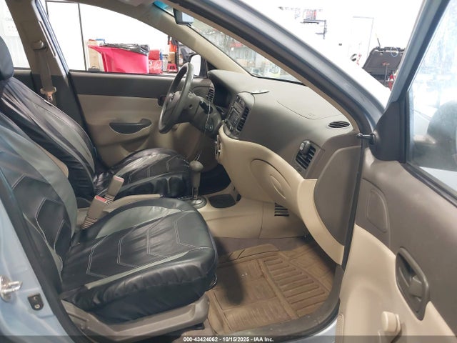 Продажа на аукционе авто 2011 Hyundai Accent Gls, vin: KMHCN4AC7BU615621, номер лота: 43424062