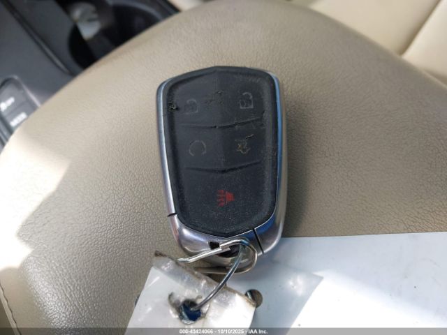 2018 CADILLAC XT5 1GYKNDRS0JZ152356 Photo 10