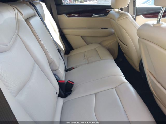 2018 CADILLAC XT5 1GYKNDRS2JZ109122 Photo 7
