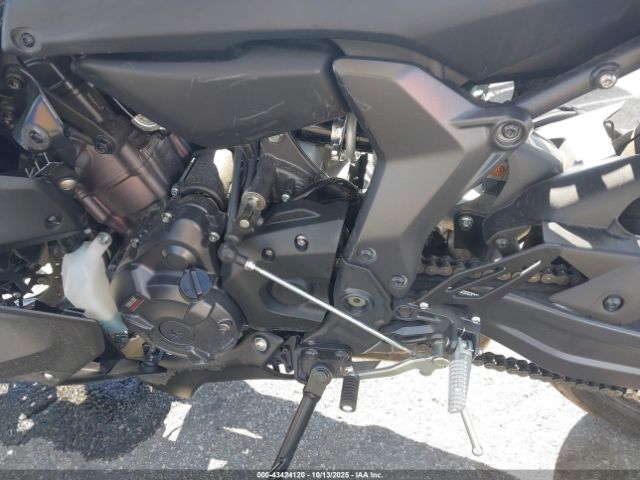 2024 YAMAHA YZFR7 JYARM38E3RA013826 Photo 8