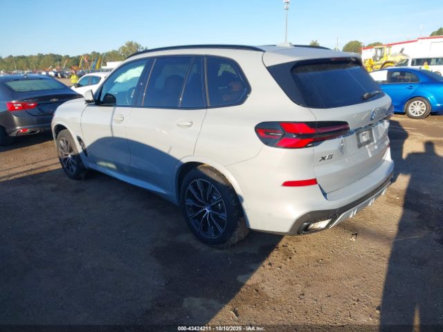 2025 BMW X5 PHEV 5UX43EU00S9Z70511 Photo 2