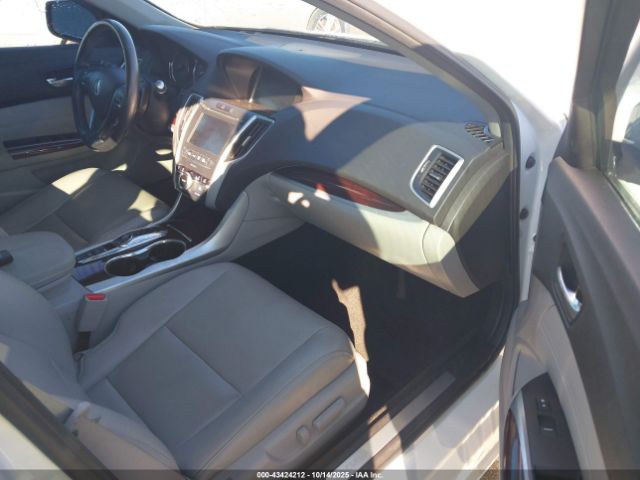 2017 ACURA TLX 19UUB3F7XHA001567 Photo 4