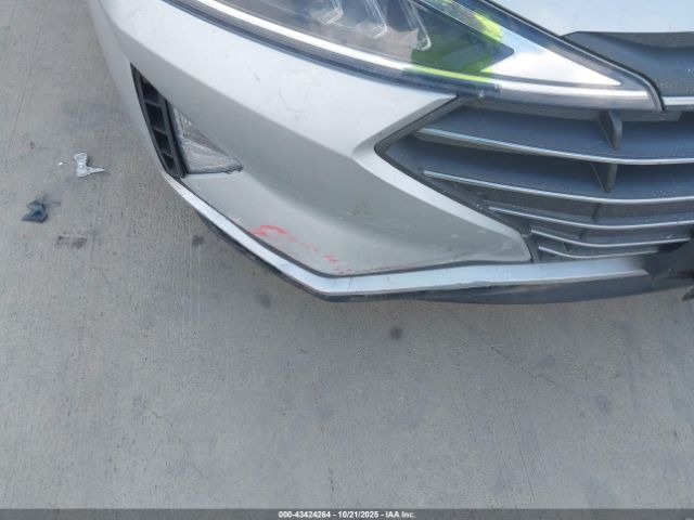 2019 HYUNDAI ELANTRA KMHD74LF1KU888270 Photo 5