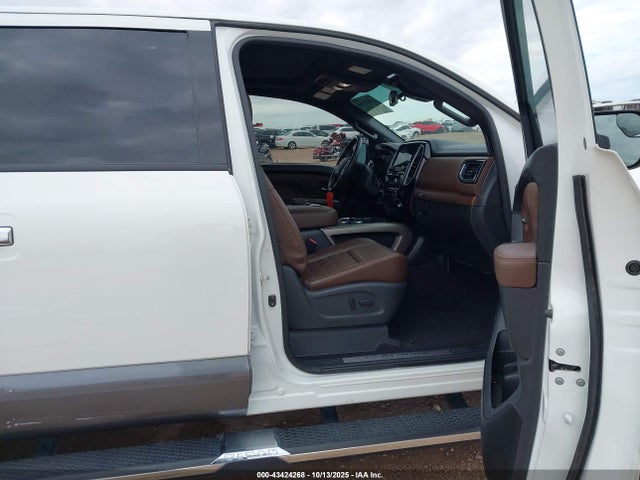 1N6AA1ED2PN113848 Nissan Titan Platinum Reserve 4x4