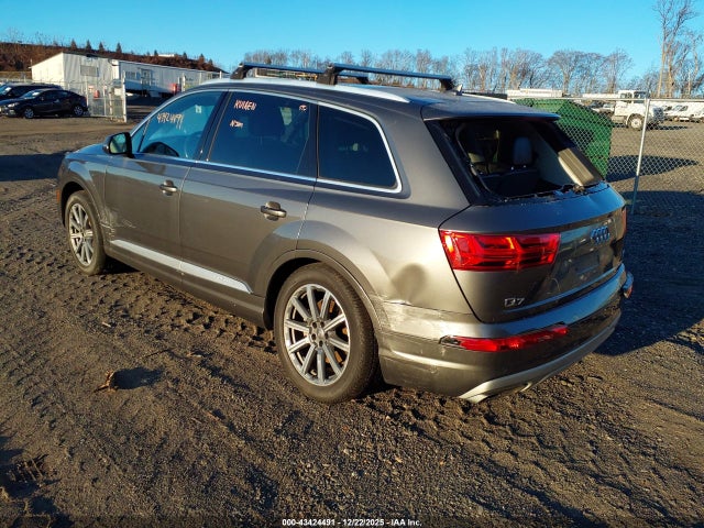 2018 AUDI Q7 WA1LAAF77JD045946 Photo 2