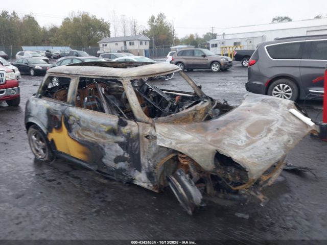 2007 MINI COOPER WMWMF335X7TU62659