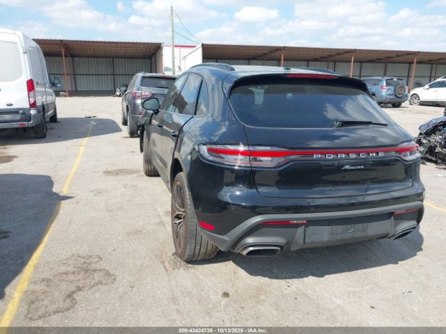 2023 PORSCHE MACAN WP1AA2A55PLB10797 Photo 2