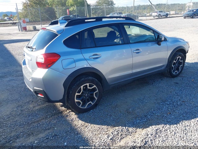 Subaru naturally aspirated 2017 JF2GPADC3H8237813 Image 4