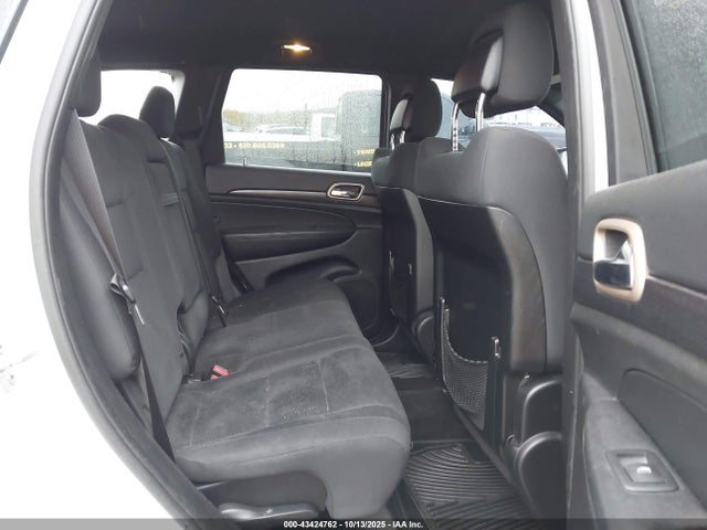 43424762 :رقم المزاد ، 1C4RJFAG3EC131951 vin ، 2014 Jeep Grand Cherokee Laredo مزاد بيع