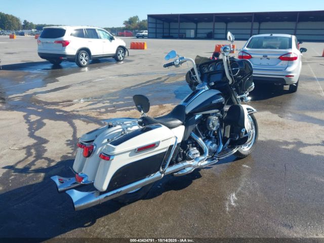 2014 HARLEY-DAVIDSON FLHTCU 1HD1FCM17EB621706 Photo 3
