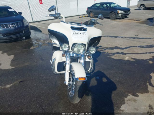 2014 HARLEY-DAVIDSON FLHTCU 1HD1FCM17EB621706 Photo 4