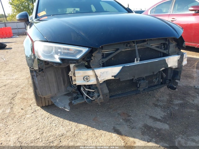 Продаж на аукціоні авто 2018 Audi A3 2.0t Tech Premium, vin: WAUB8GFF7J1087734, номер лоту: 43424802