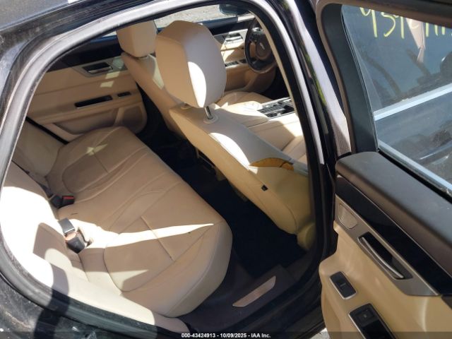 2017 JAGUAR XF SAJBD4BNXHCY32258 Photo 7