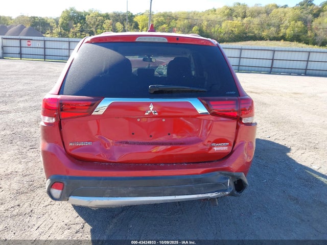 Mitsubishi Outlander Es 2018 JA4AZ2A34JZ006860 Image 17