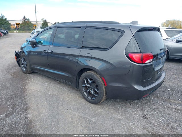2019 CHRYSLER PACIFICA 2C4RC1BG3KR560649 Photo 2