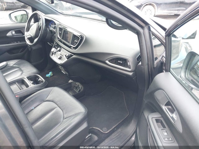 2019 CHRYSLER PACIFICA 2C4RC1BG3KR560649 Photo 4