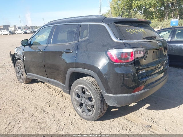 43424999 :رقم المزاد ، 3C4NJDCB7JT501589 vin ، 2018 Jeep Compass Limited 4x4 مزاد بيع