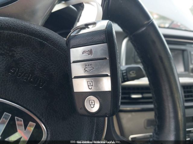 2016 KIA OPTIMA 5XXGU4L32GG069572 Photo 10