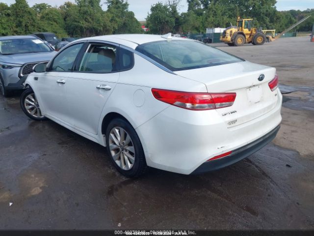 2016 KIA OPTIMA 5XXGU4L32GG069572 Photo 2