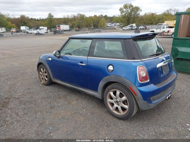 2007 MINI COOPER S WMWMF73537TL92610 Photo 2