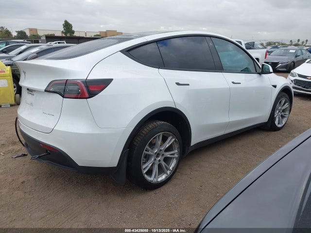 2023 TESLA MODEL Y 7SAYGDEEXPF607886 Photo 3