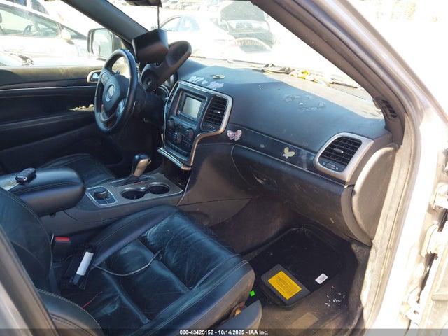 2017 JEEP GRAND CHEROKEE 1C4RJFBG7HC791543 Photo 4