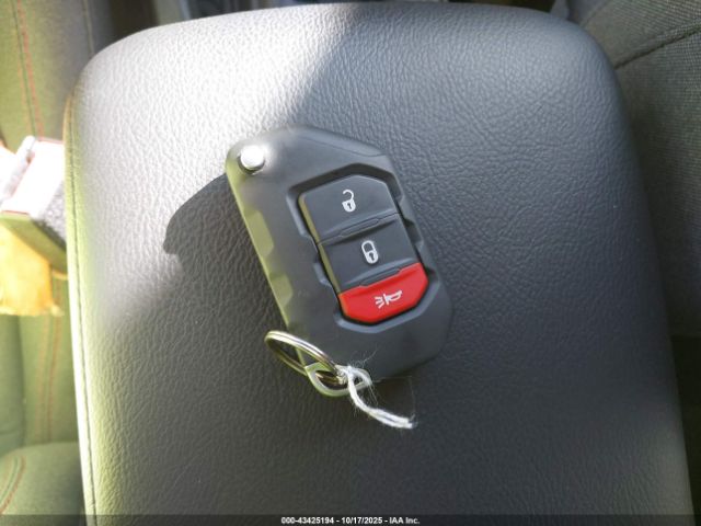 2025 JEEP WRANGLER 1C4PJXCG2SW644001 Photo 10