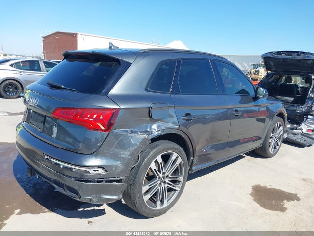 2019 AUDI SQ5 WA1B4BFY9K2088005 Photo 3