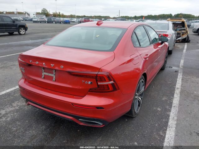2019 VOLVO S60 7JRA22TM4KG004573 Photo 3