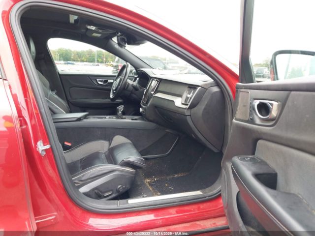 2019 VOLVO S60 7JRA22TM4KG004573 Photo 4