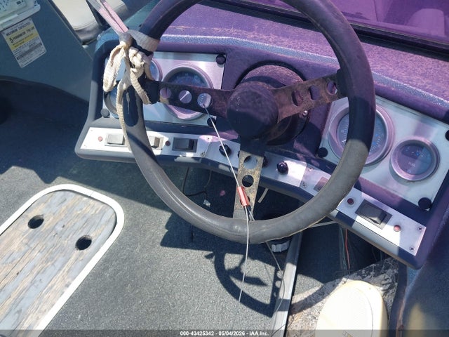Продажа на аукционе авто 1983 Ebbtide 17', vin: ETC30912M83F, номер лота: 43425342