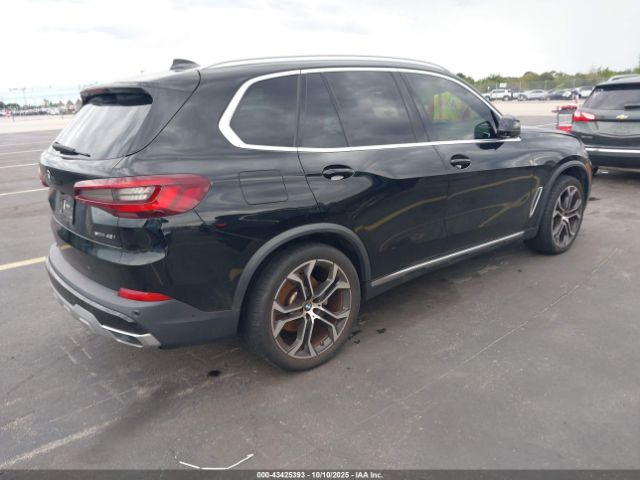2022 BMW X5 5UXCR4C07N9J99524 Photo 3