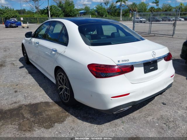 2021 MERCEDES-BENZ E 350 W1KZF8DB4MA912037 Photo 2