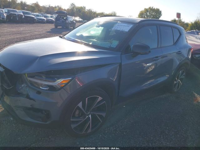 2021 VOLVO XC40 YV4162UM7M2446598 Photo 1