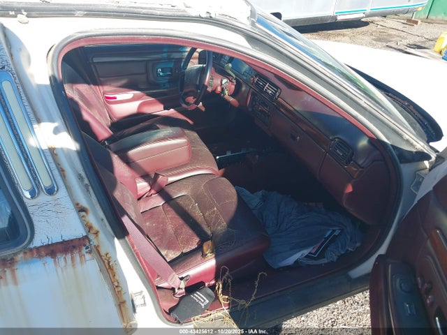 1997 CADILLAC DEVILLE 1G6KD52Y8VU214203 Photo 4