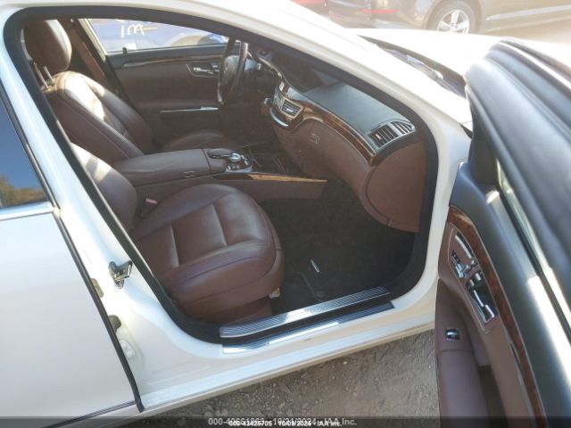 2013 MERCEDES-BENZ S 550 WDDNG7DB9DA495780 Photo 4