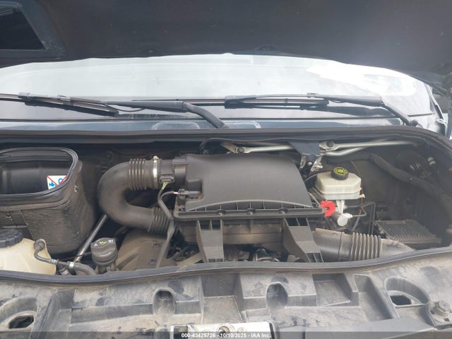 WD4PF0CDXKP031137 Mercedes-Benz Sprinter 2500 Standard Roof V6