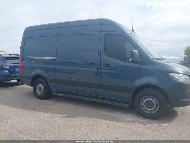 WD4PF0CDXKP031137 Mercedes-Benz Sprinter 2500 Standard Roof V6